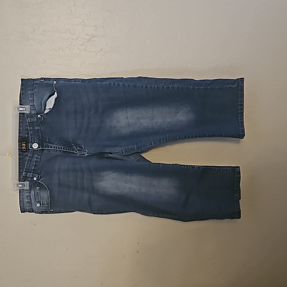 DKIN Womens stretch Capris size 20w